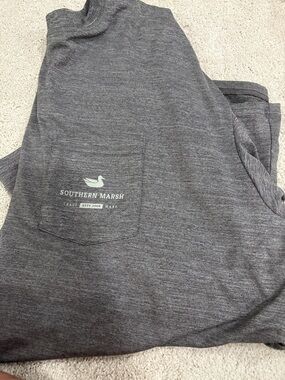 Southern Marsh Men's Long Sleeve Pocket Tee in Heather Gray with Mint Logo